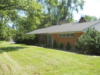 Foreclosed Home - 870 PINE HILL DR, 48304
