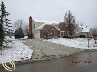 Foreclosed Home - 2386 PLEASANT VIEW DR, 48306