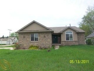 Foreclosed Home - 46521 DEQUINDRE RD, 48307