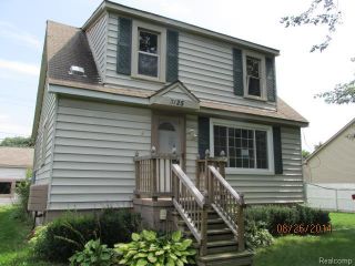 Foreclosed Home - 3125 Hessel Ave, 48307