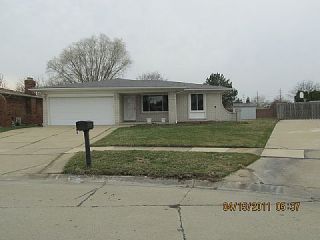 Foreclosed Home - 38961 COTTONWOOD CT, 48310