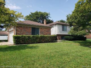 Foreclosed Home - 36611 IROQUOIS DR, 48310