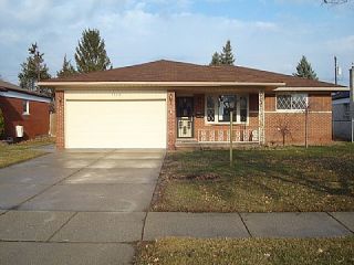 Foreclosed Home - 33258 MINA DR, 48312