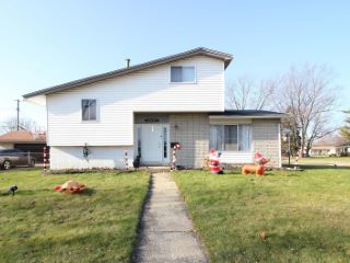 Foreclosed Home - 38595 BEECHER DR, 48312