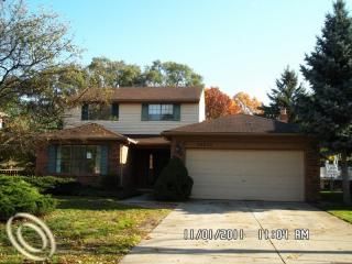 Foreclosed Home - 42538 BLAIRMOOR CT, 48313