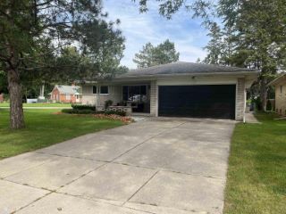 Foreclosed Home - 42460 HANKS LN, 48314