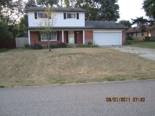 Foreclosed Home - 5600 HARLOWE DR, 48316