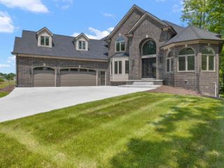 Foreclosed Home - List 100849388