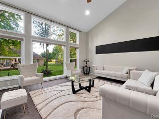 Foreclosed Home - List 101352808