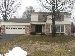 Foreclosed Home - 8935 CARRIAGE HILL DR, 48317
