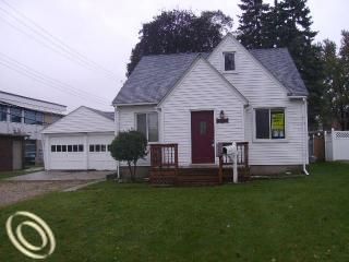 Foreclosed Home - 45045 PLATT ST, 48317