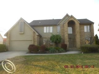 Foreclosed Home - 5535 MAPLE LEAF CT # 1, 48322