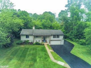 Foreclosed Home - 7173 PEBBLECREEK RD, 48322