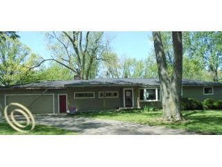Foreclosed Home - 4092 CIRCLE BLVD, 48323