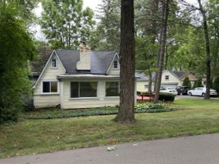 Foreclosed Home - 2208 LAKESHIRE DR, 48323