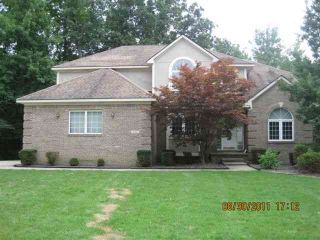 Foreclosed Home - 2045 CHRISTOPHER CT, 48324