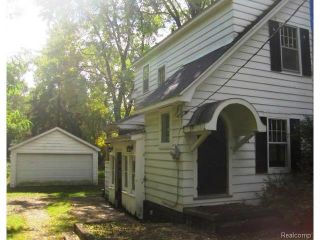 Foreclosed Home - 7851 COMMERCE RD, 48324