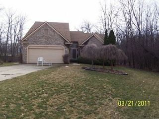Foreclosed Home - 671 WOODCREEK DR, 48327