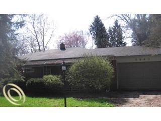 Foreclosed Home - 5443 SAVOY DR, 48327