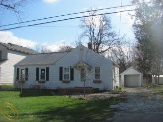 Foreclosed Home - 1750 ORCHID ST, 48328