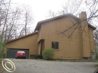Foreclosed Home - 3663 WHITFIELD DR, 48329