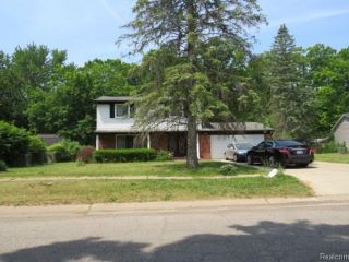Foreclosed Home - 2625 CAMPBELLGATE DR, 48329