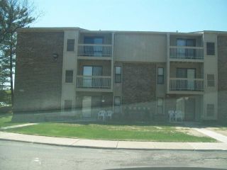 Foreclosed Home - 30535 W 14 MILE RD APT 7, 48334