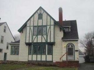 Foreclosed Home - 532 W IROQUOIS RD, 48341
