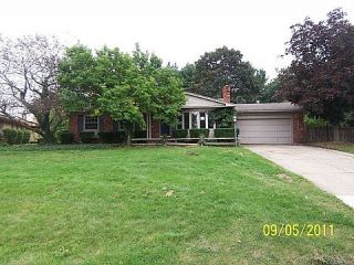 Foreclosed Home - 6811 BLUEGRASS DR, 48346