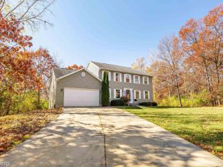 Foreclosed Home - 4919 IROQUOIS BLVD, 48348