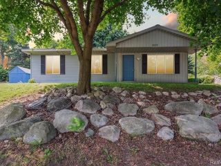 Foreclosed Home - 4839 CLARKSTON RD, 48348