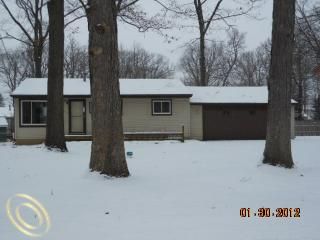 Foreclosed Home - 1643 ODETTE, 48353
