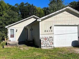 Foreclosed Home - 3418 MAPLE RDG, 48356