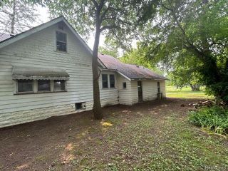 Foreclosed Home - 4021 N DUCK LAKE RD, 48356