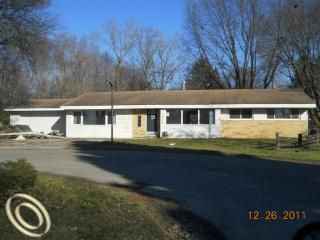 Foreclosed Home - 24420 WILLOW LN, 48375