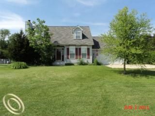 Foreclosed Home - 4731 NANTUCKET CT, 48382