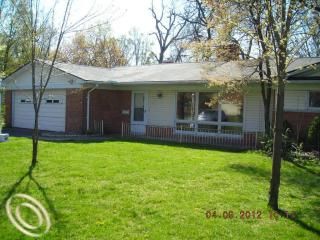 Foreclosed Home - 8387 GOLF LANE DR, 48382