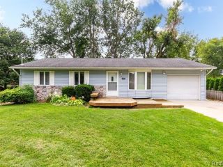 Foreclosed Home - List 101368109