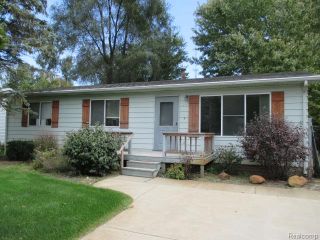 Foreclosed Home - 4760 Lakeborn Dr, 48383
