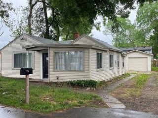 Foreclosed Home - 9001 ASHDOWN AVE, 48386