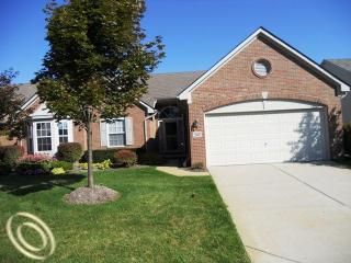 Foreclosed Home - 540 WOODHAVEN DR, 48390