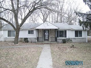 Foreclosed Home - 907 W OAKLEY PARK RD, 48390