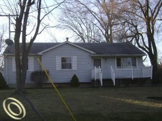 Foreclosed Home - 1128 ANNJO ST, 48390