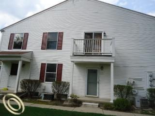 Foreclosed Home - 227 NEPTUNE DR # 32, 48390