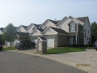 Foreclosed Home - 810 NATURES COVE CT, 48393