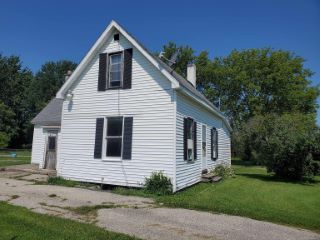Foreclosed Home - 303 MILLS ST, 48422
