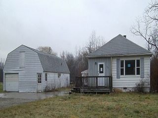 Foreclosed Home - 2427 S VASSAR RD, 48423