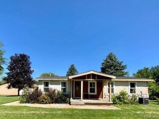 Foreclosed Home - 7030 HARTLAND RD, 48430