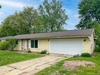 Foreclosed Home - 6330 WOODSDALE DR, 48439