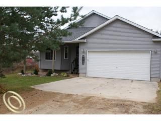 Foreclosed Home - 4863 BLUEWATER DR, 48464